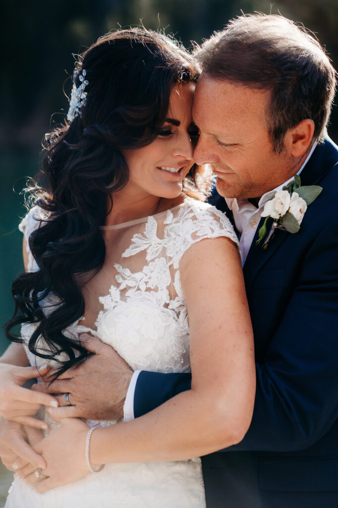 Colorado Elopement Photographer captures groom hugging bride