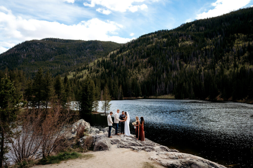 Colorado Elopement Photographer captures intimate adventurous Colorado elopement with friends