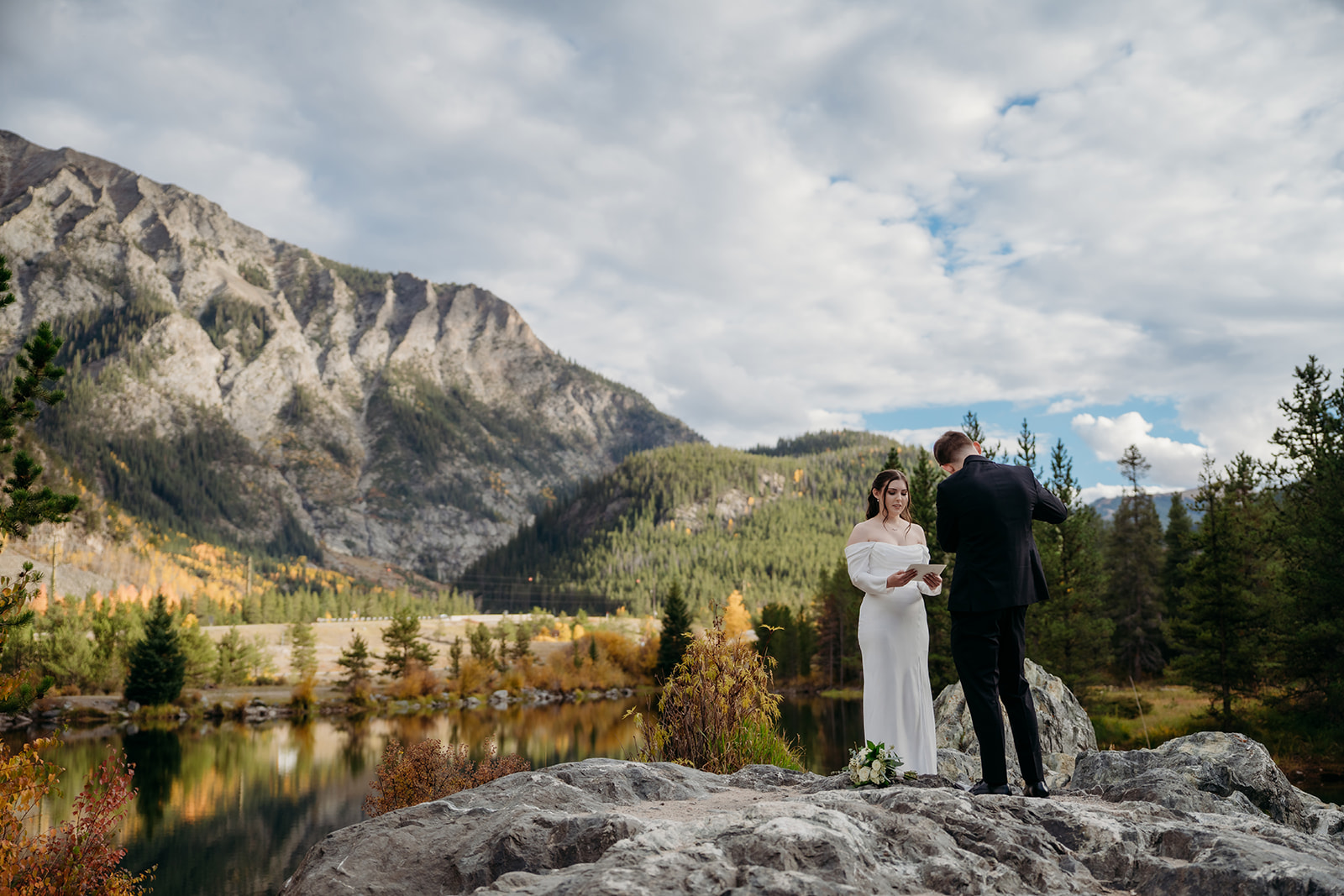 Beneath towering peaks and beside a still lake, they exchange vows after deciding to elope to Colorado in the fall.